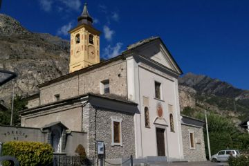 Chiesa di Foresto e torre campanaria.
